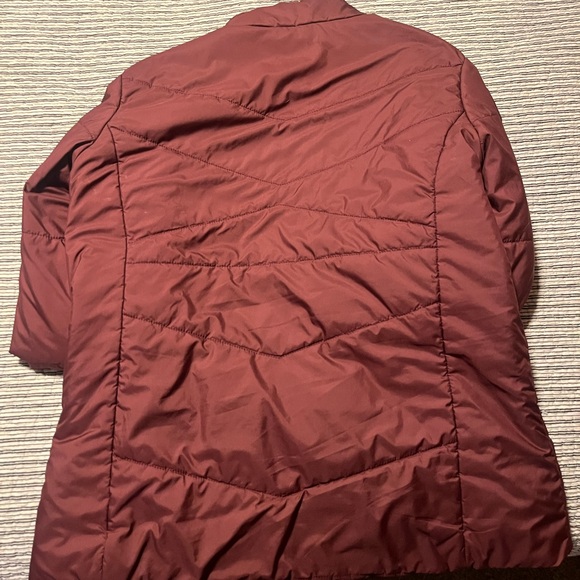 The North Face Hoodless Puffer Jacket - Picture 2 of 4